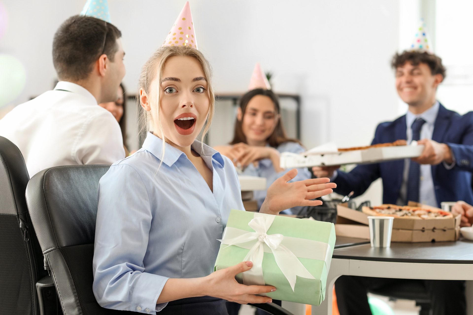 Geschenküberraschung im Büroalltag | Elfliq Liquid

