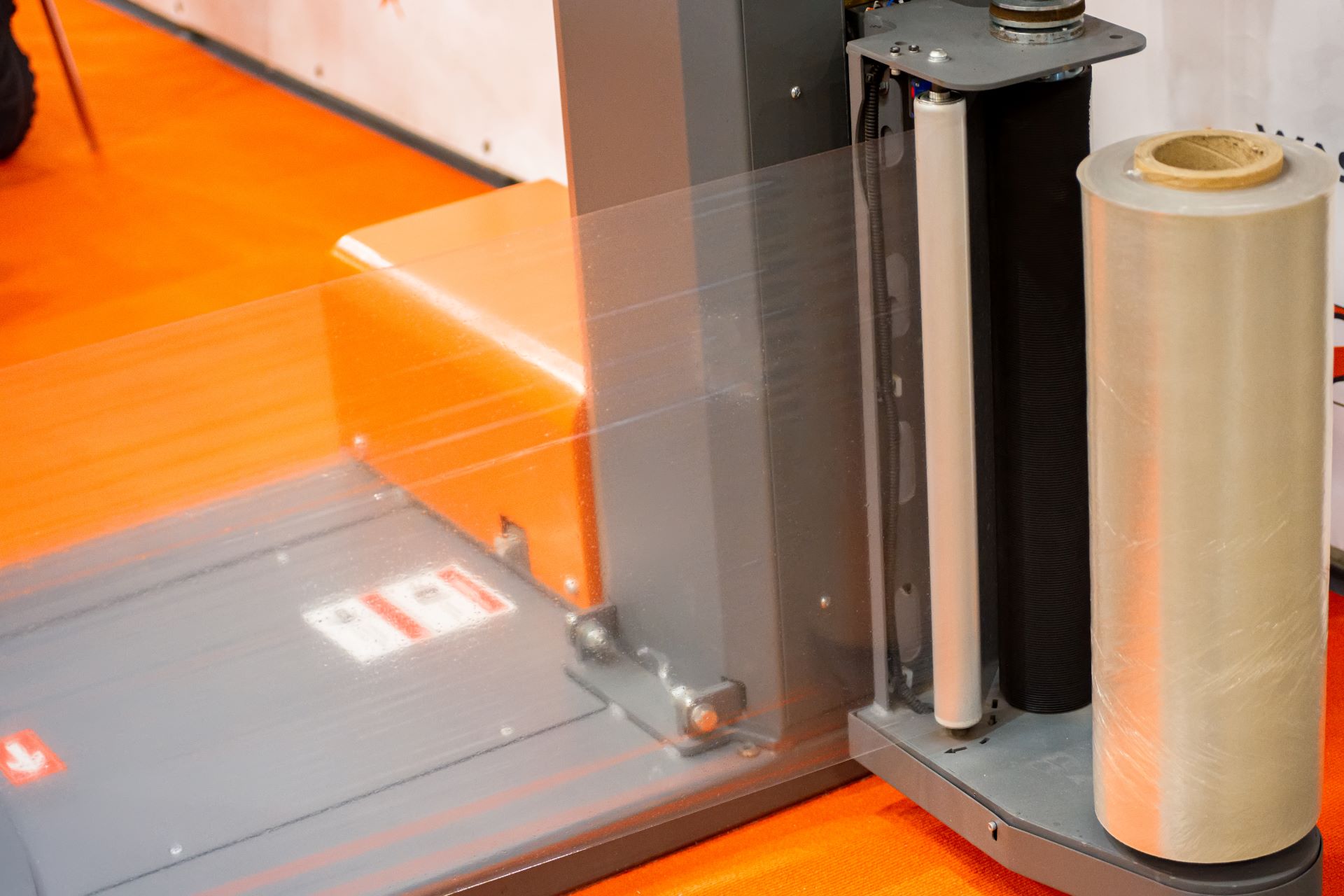 Stretchfolienabroller eines mobilen Palettenwicklers